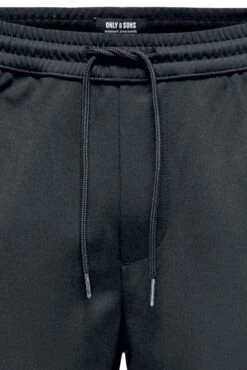 "ONSLinus Cropped Tracksuit Bottoms" Tracksuit Trousers Black By ONLY And SONS -Fashionable Men's Clothing Store 518095d