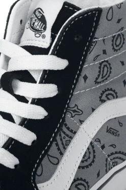 "SK8-HI Paisley Grey/true White" Sneakers High Black-grey By Vans 15 "SK8-HI Paisley Grey/true White" Sneakers High Black-grey By Vans -Fashionable Men's Clothing Store 540271d